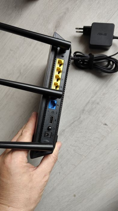 Router wireless ASUS RT-AC66U B1 Gigabit Dual Band AC1750 USB 3.0