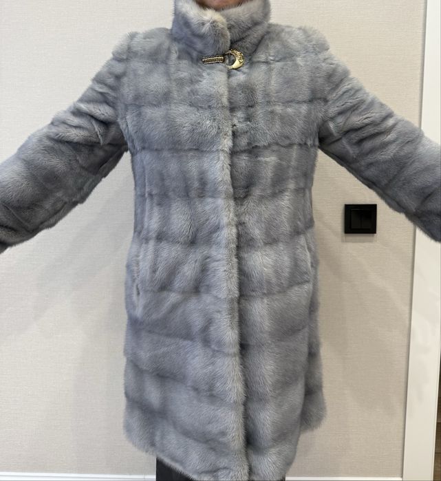 Продам норковую шубы