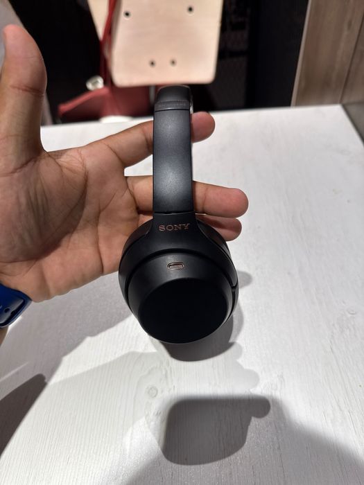 Беспроводные наушники Sony WH-1000XM4