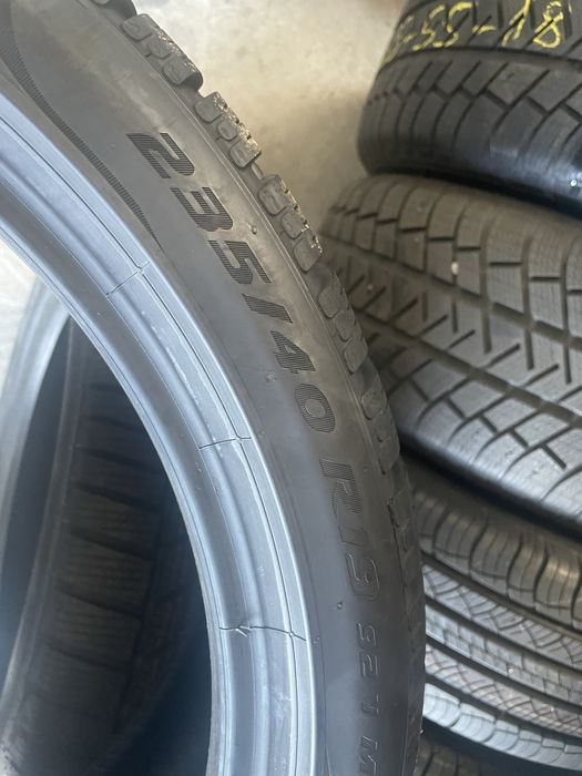 Anvelope 235/40/19 Pirelli set 2 buc