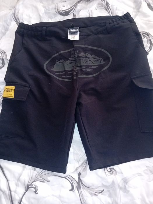 Corteiz Guerillaz 21' Cargo Shorts