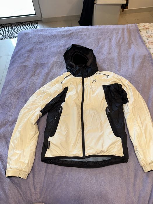 Дамски якета Montura