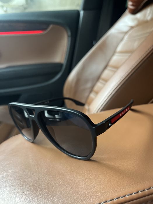 ochelari prada de soare originali ca noi