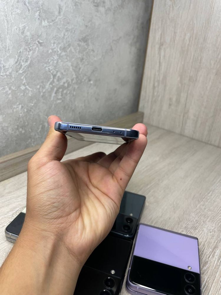 Samsung z flip 4 8/256Gb orginal