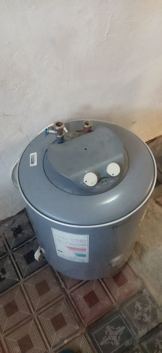 Ariston ishlatilgan 50 l 700000 soʻm holati yaxshi