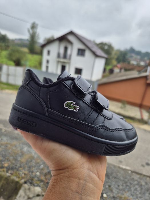 Pantofi sport negri,marca Lacoste mărimea 24 Noi in cutie!