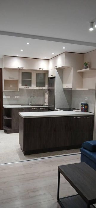 Дава се под наем Двустаен апартамент в Бургас, Славейков - 65 кв.м за 765 € - Снимка #1