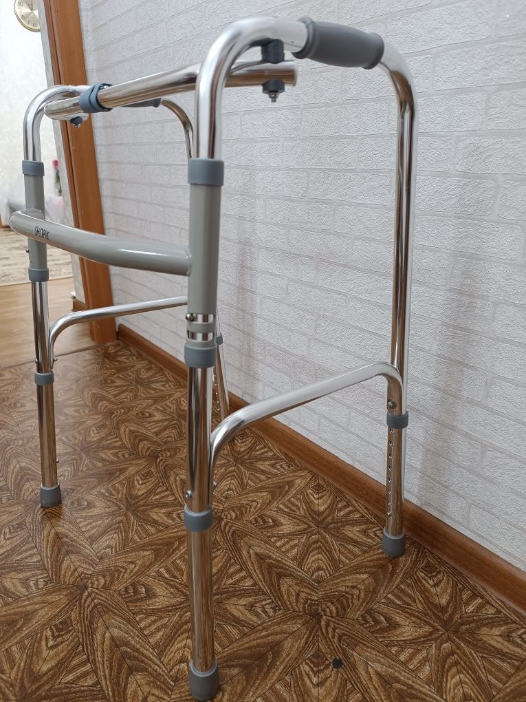 Ходунки для взрослых