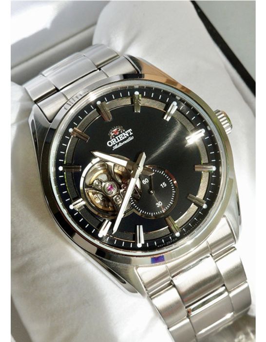 Часы Orient механические.