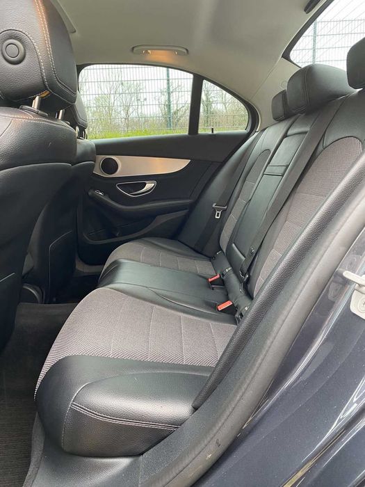 Mercedes Benz C180