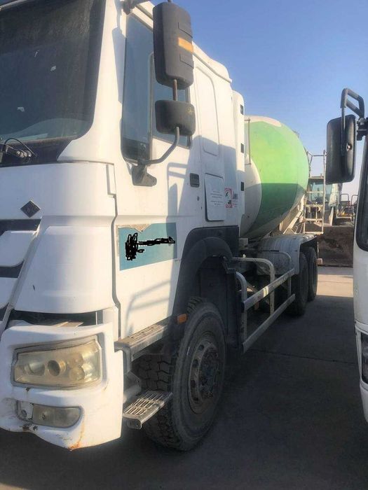 Автобетоносмеситель HOWO (Миксер)