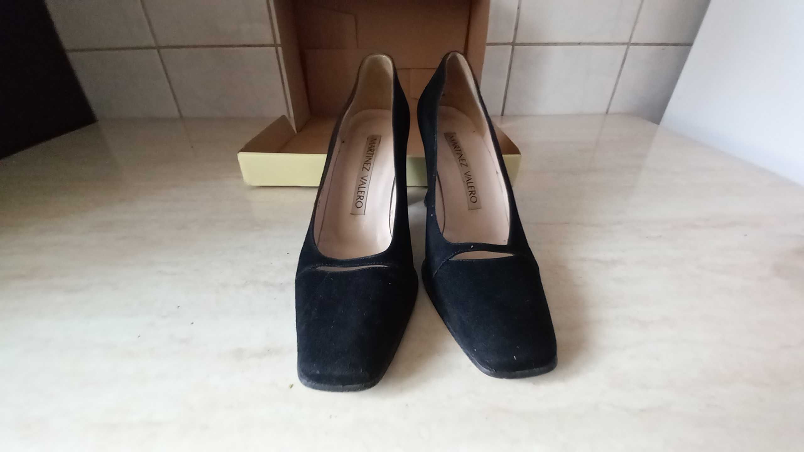 pantofi negri eleganti 36