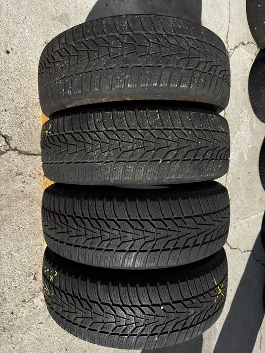 Anvelope 215/60R17 Hankook Iarna M+S