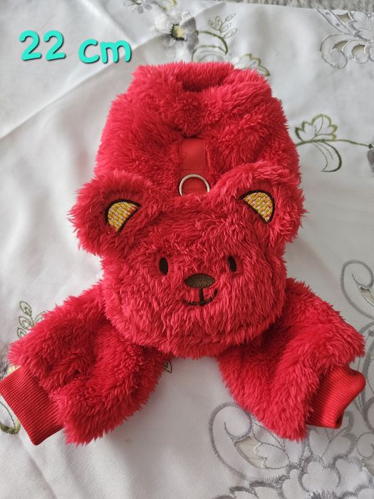 Hăinuțe călduroase pentru catei mici