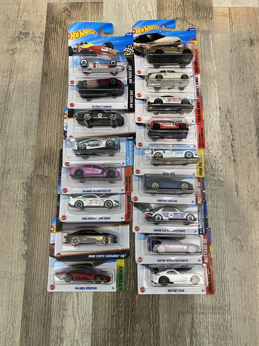 Hot wheels - колички