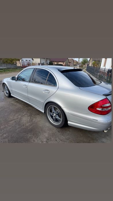 Mercedes E280 W211
