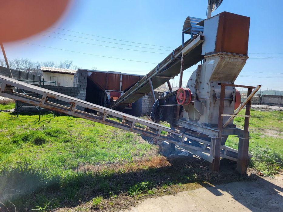 Гишт завод сотилади, барча жихозлари билан