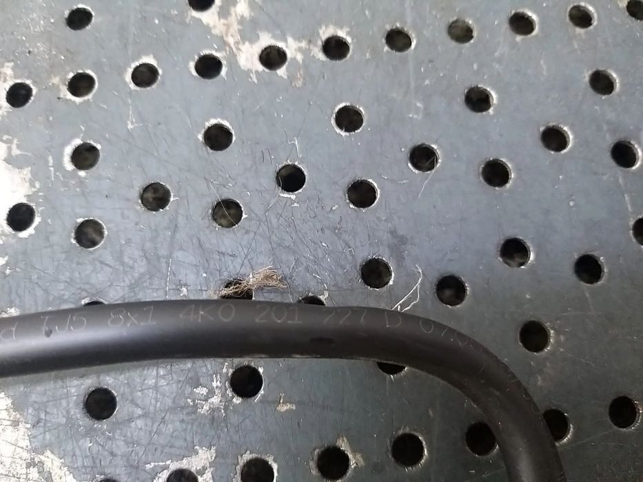 Conducta combustibil 2.0 tdi audi a6 c8 4k 4k0201227d