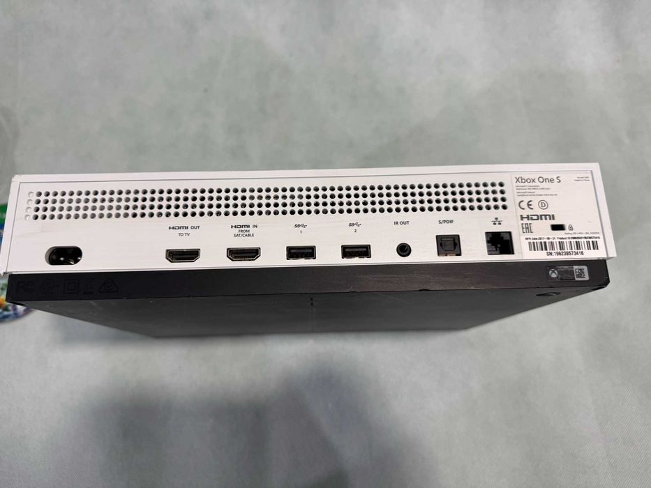 Конзола - Xbox One S / 500G /2017 / X2