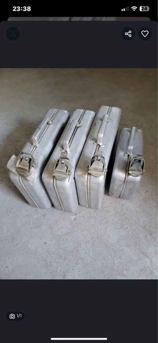 Продаются канистры 10,20 литровые