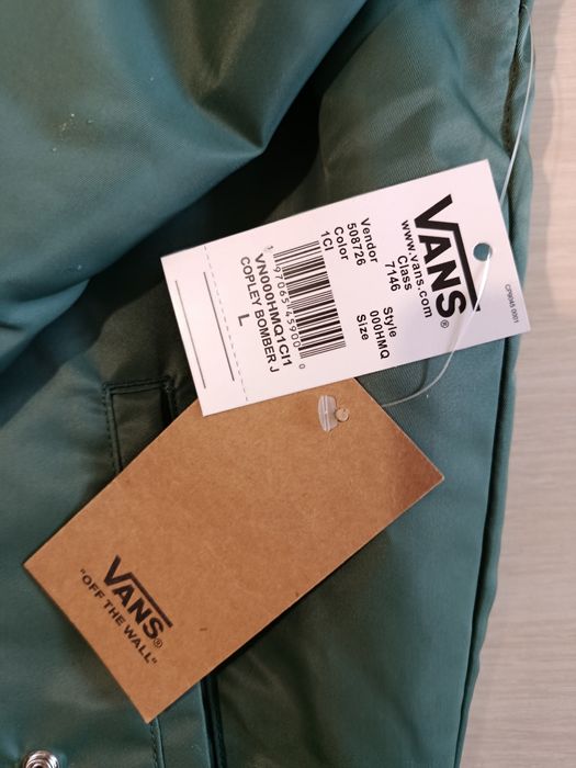 Оригинални Зимни якета Vans - чисто нови с етикет