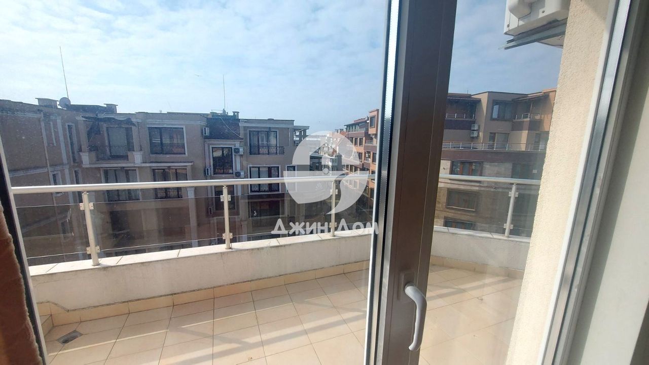 Продава се Четиристаен апартамент в Поморие - 160 кв.м за 1375 €/кв.м - Снимка #6