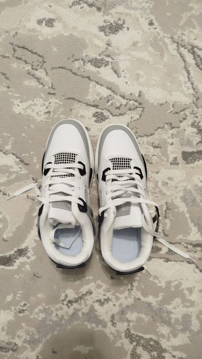 Кроссовки Джорданы 4