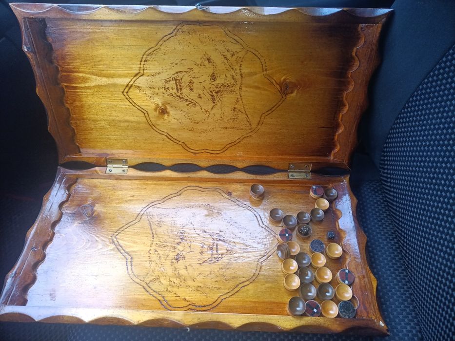 Нарды прадаю срочно 20000 новым