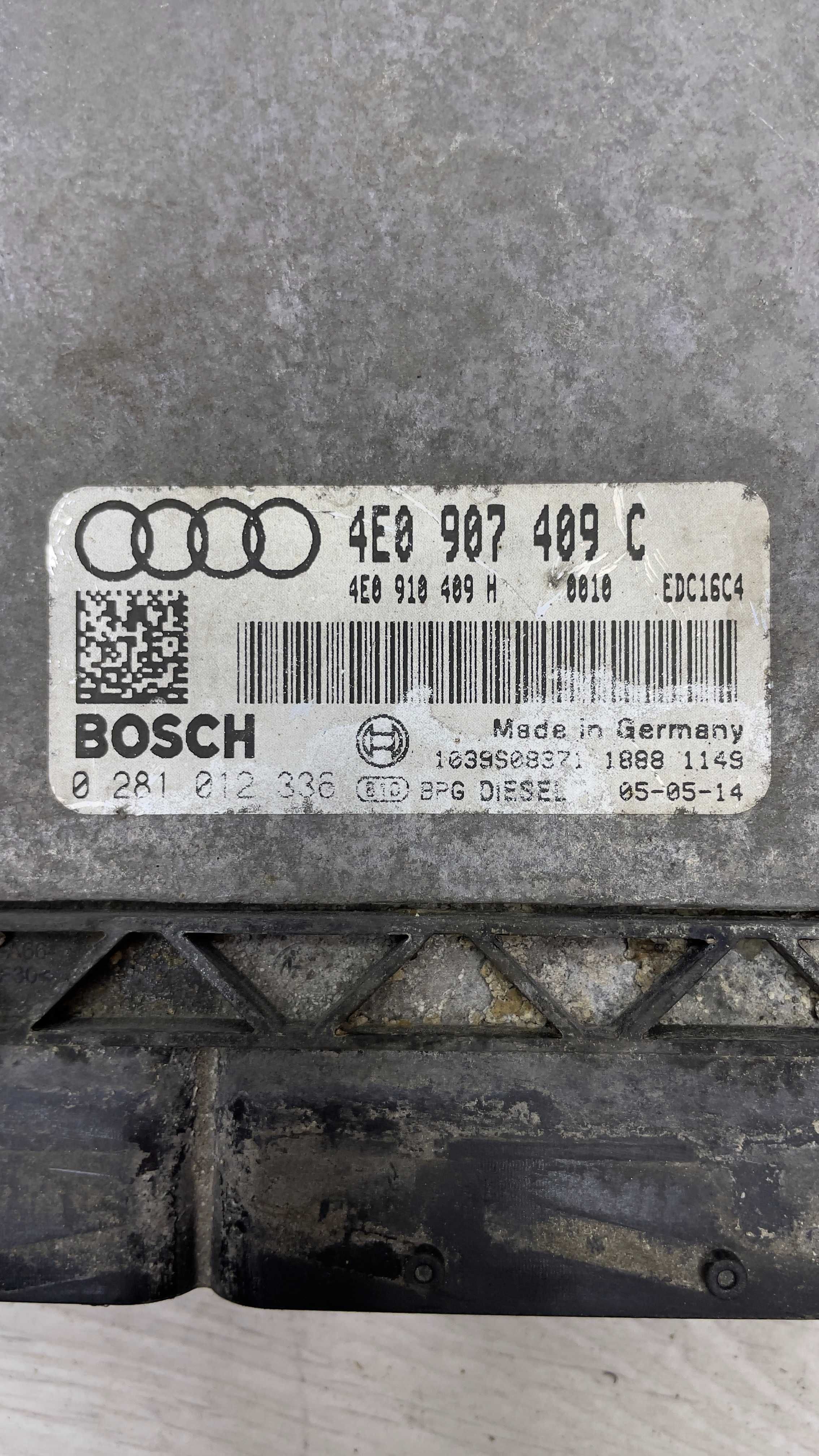 Компютър двигател AUDI A8 4E0907409C