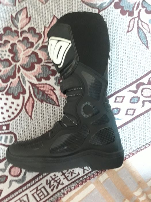 Vînd cizme de Motocicliști Noi ne uzate