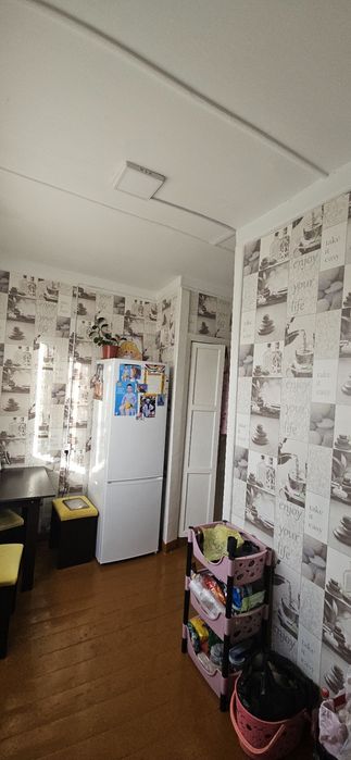 Продаю квартиру Спутник 9 1-на комнатная 2-й этаж не торец