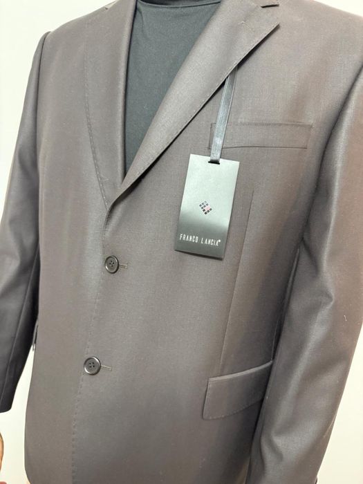 Новый мужской костюм