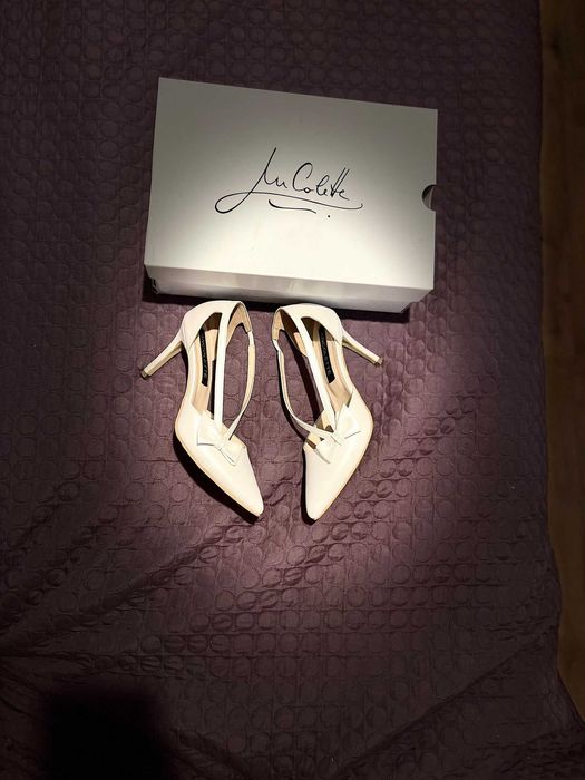Pantofi albi Ancolette mărimea 36