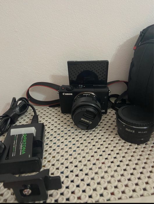 Aparat Canon eos M100