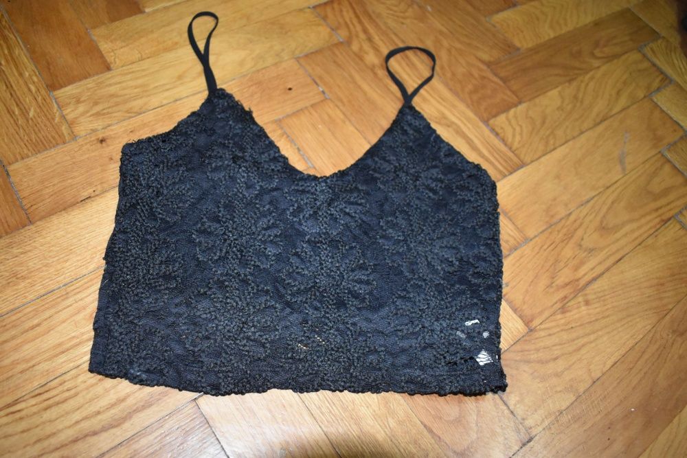 Maieu scurt din dantela Zara