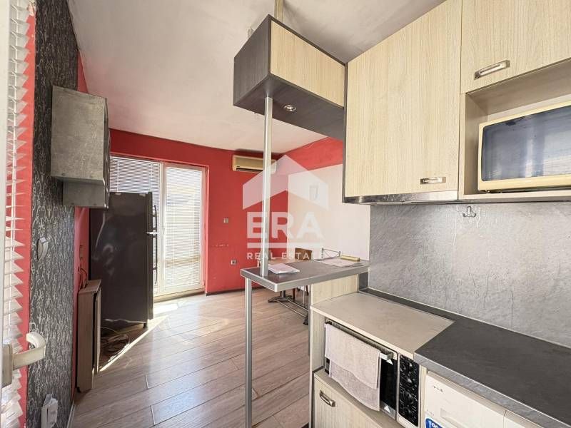Продава се Тристаен апартамент в Варна, Базар Левски - 99 кв.м за 2324 €/кв.м - Снимка #1