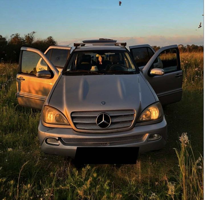 Ofer spre vânzare Mercedes Ml w163, 2.7 automat 2004.