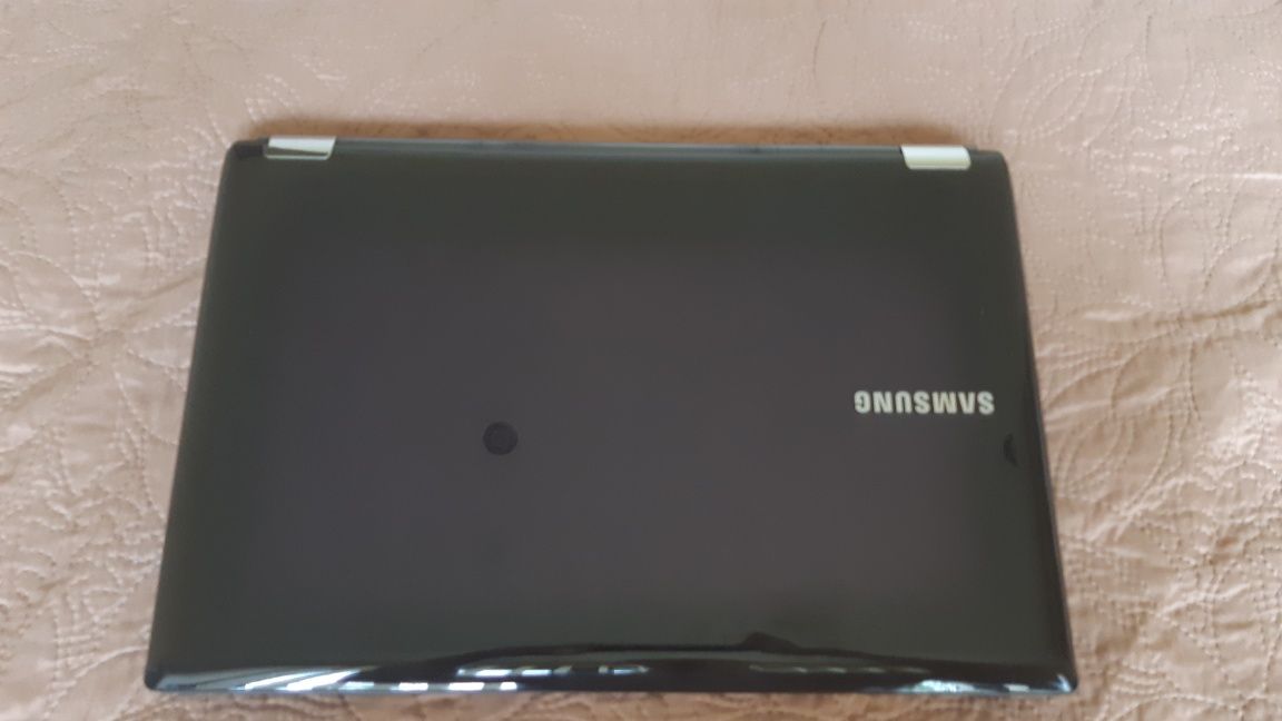 Лаптоп Samsung NP-RF510 за части