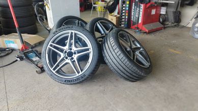 Чисто нови гуми с джанти от W205 C63 AMG + Michelin Pilot Sport 4S