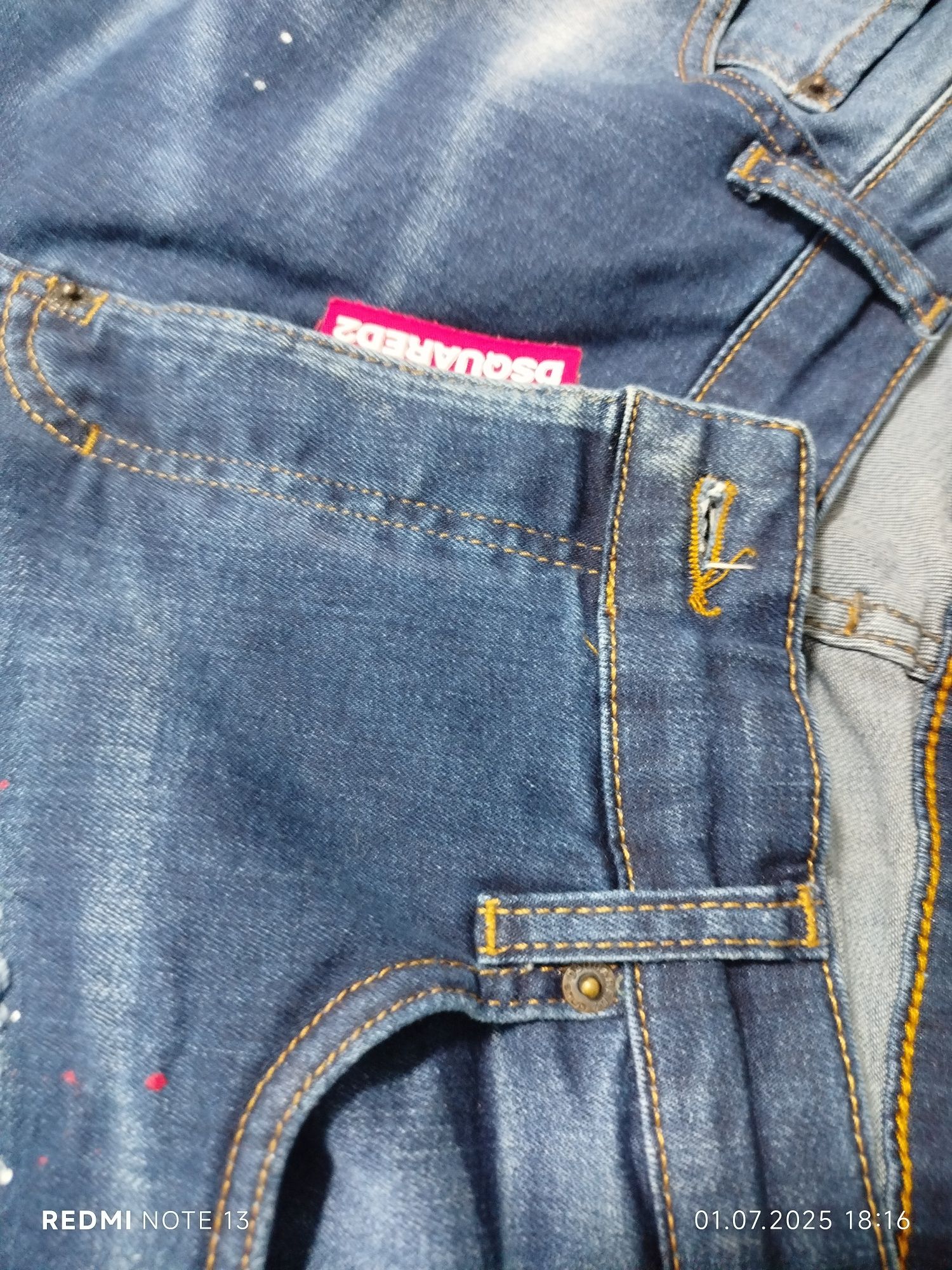 Blugi dsquared2 icon