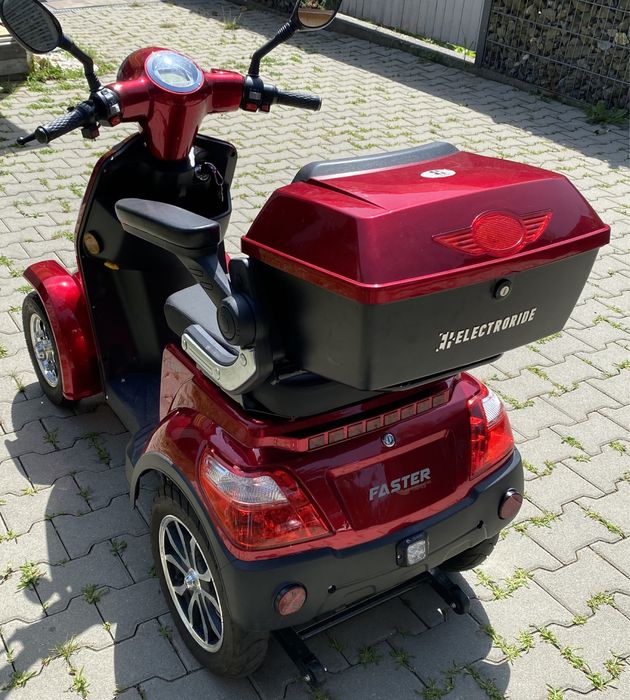 Cvadriciclu, scuter electric cu 4 roti