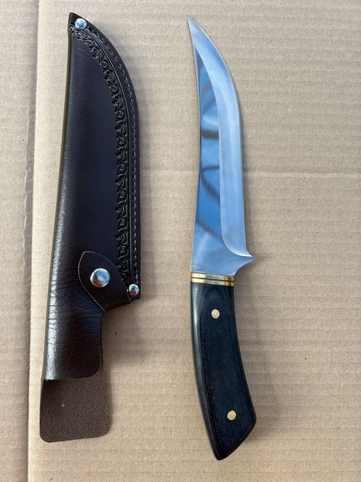 Super cutit de vanatoare