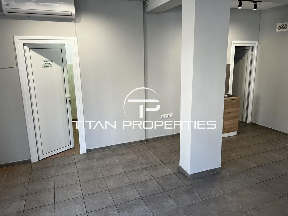 Дава се под наем Магазин в Бургас, Възраждане - 40 кв.м за 204 € - Снимка #2