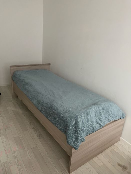 кровать односпальная 90*200