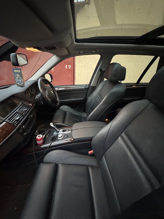 Vand Bmw X5 3.0 D volan Dreapta