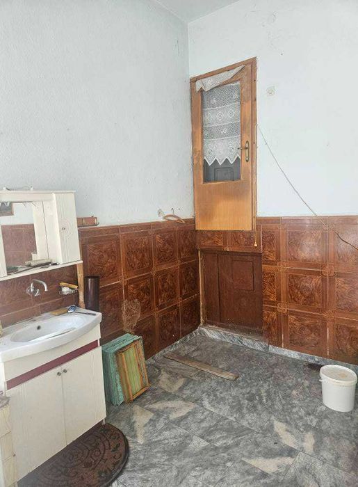 Двуетажна къща в Дрависко