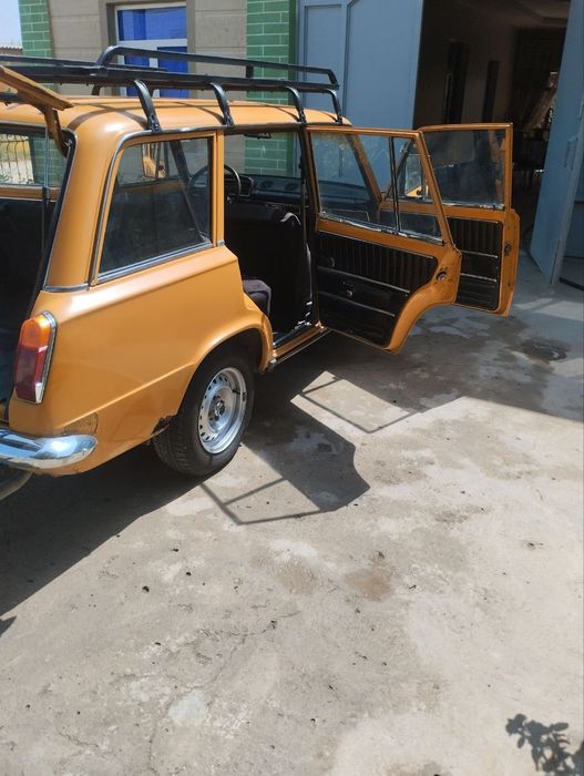 Ваз 2102     тетик, матор, хадовой, карбтратор килиган, бензин