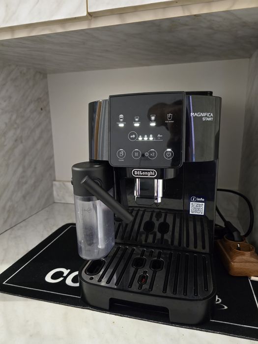 Espressor automat De’Longhi Magnifica Start