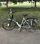 Bicicleta electrică Giant twist