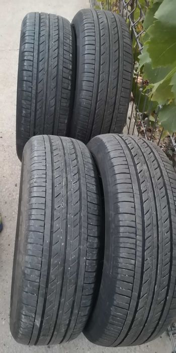 set anvelope vara R15 Bridgestone, impecabile, DOT 2023, 195 65 R15